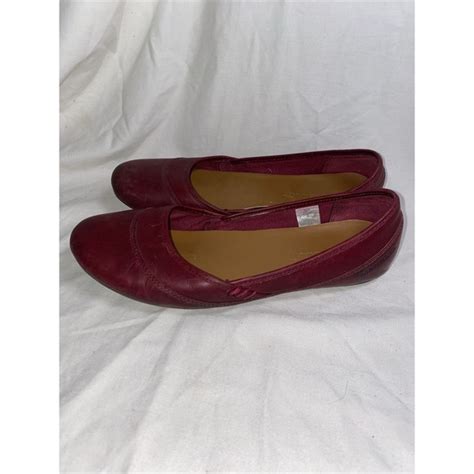 Leather Scoot Shoes in Beet 